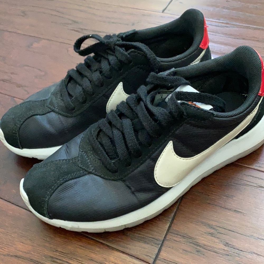 Nike casual shoe
